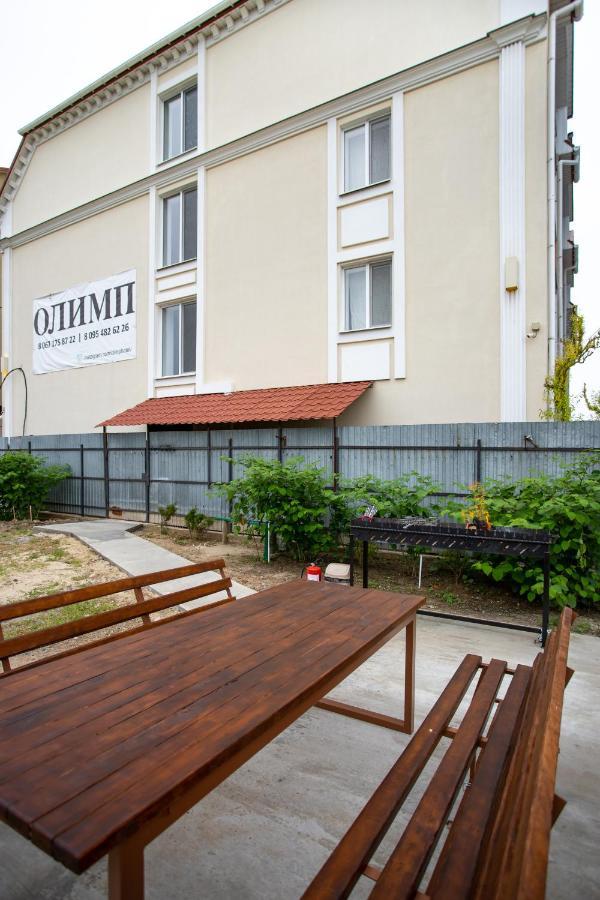 Olimp Hotel Zaliznîi Port Exterior foto